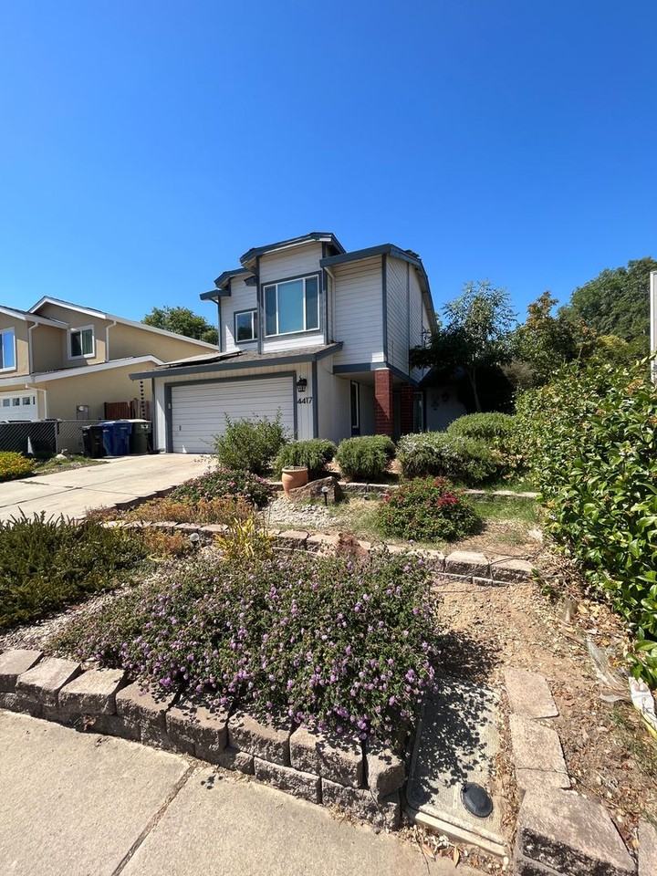 4417 Calcutta Way - Photo 2 of 50