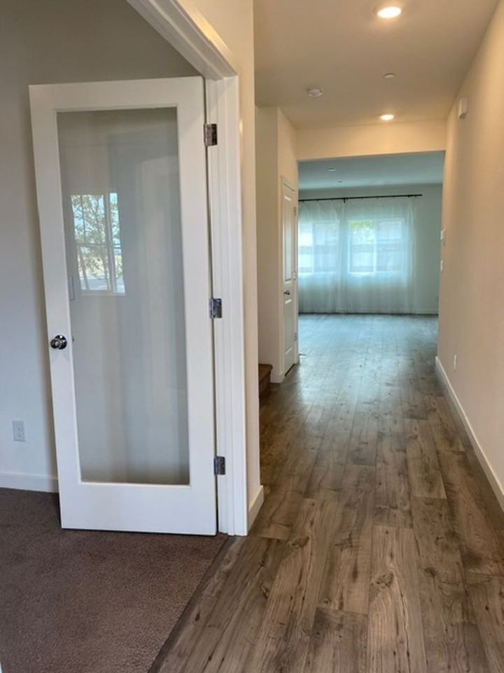 628 Independence Ave - Photo 3 of 24