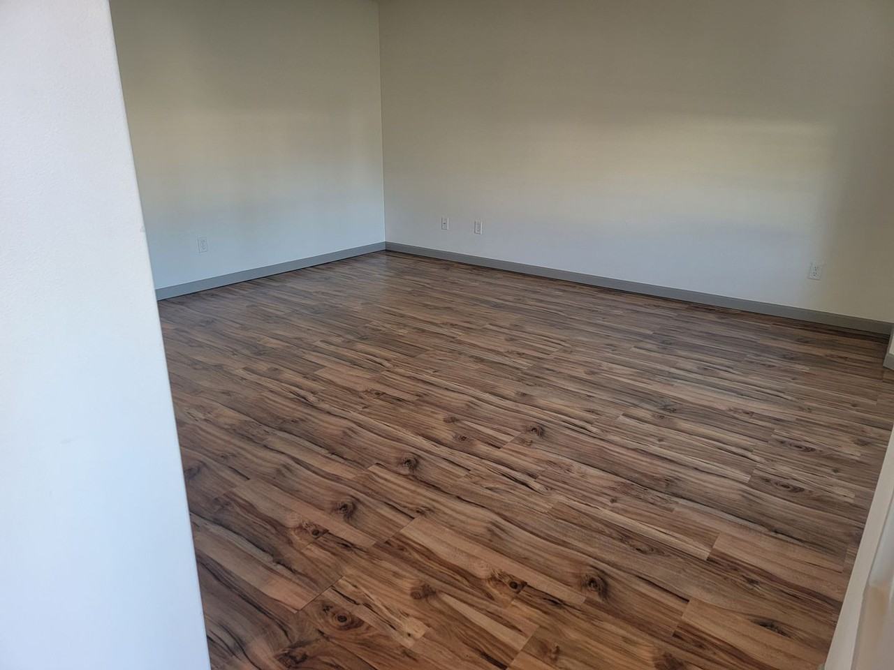 4412 S Carnation Rd - Photo 2 of 29