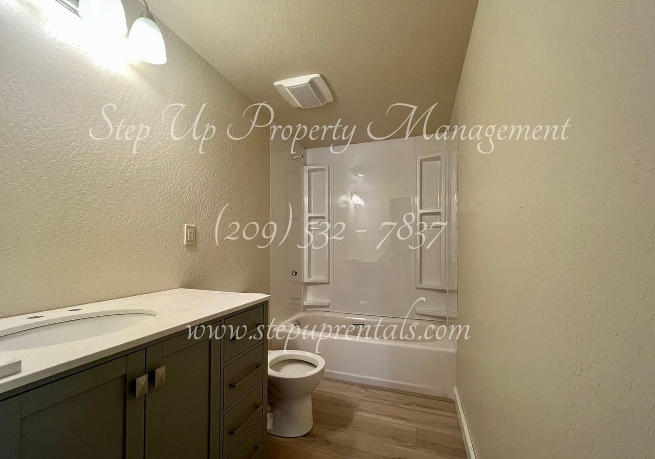 22316 Longeway Rd - Photo 6 of 16