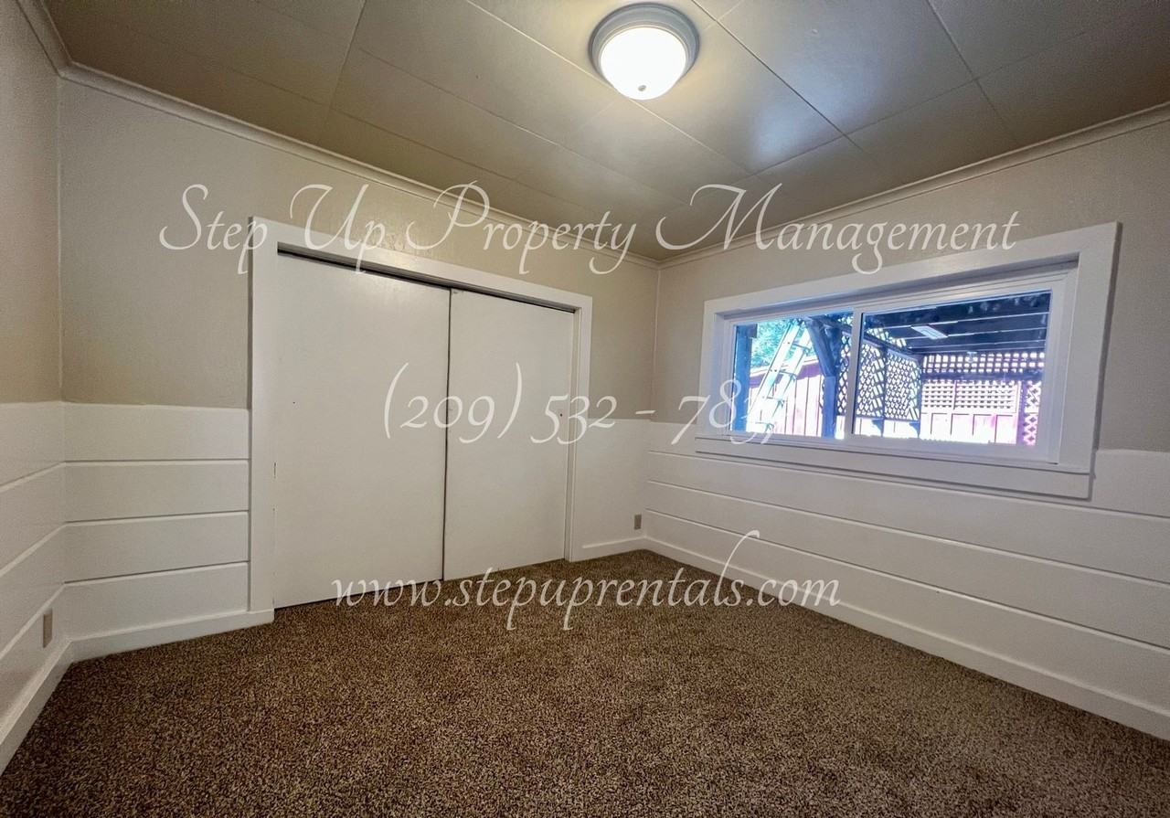 22316 Longeway Rd - Photo 7 of 16