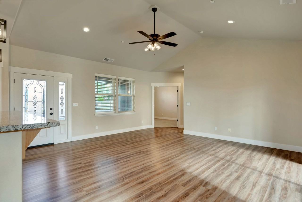 658 Madrone Way - Photo 2 of 15