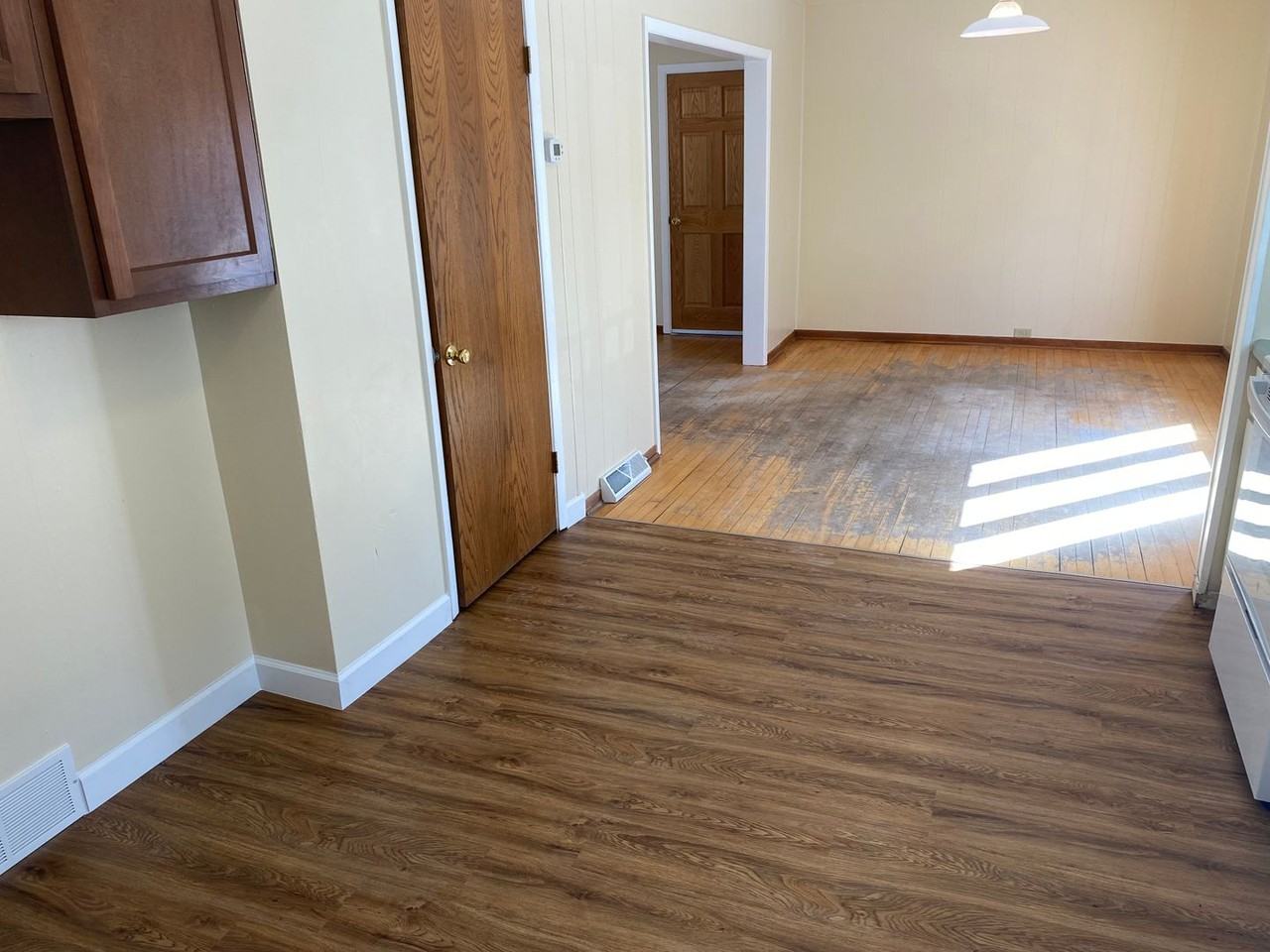 1702 Roosevelt St - Photo 4 of 24