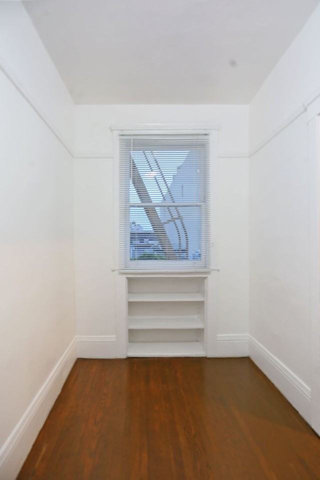 1235 Bush St #21 - Photo 6 of 13