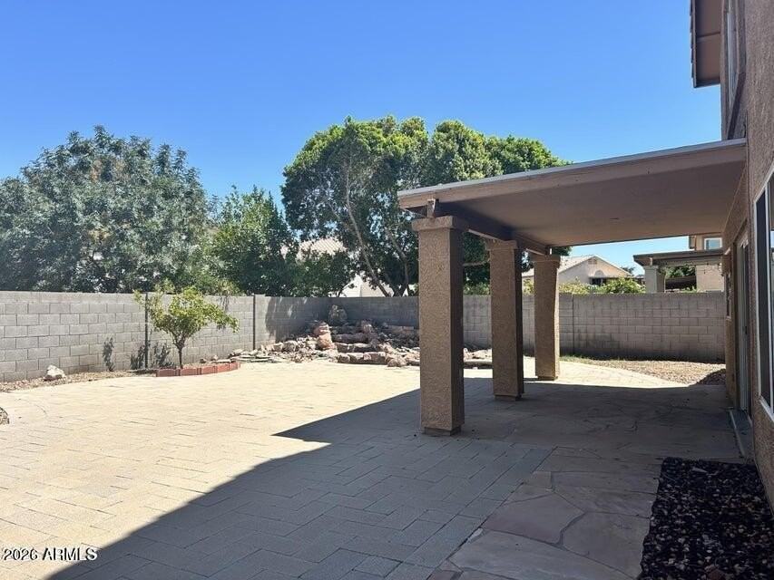 5368 W Topeka Dr - Photo 7 of 30