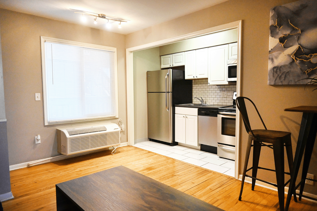 Slips at Blackstone - Photo 4 of 12