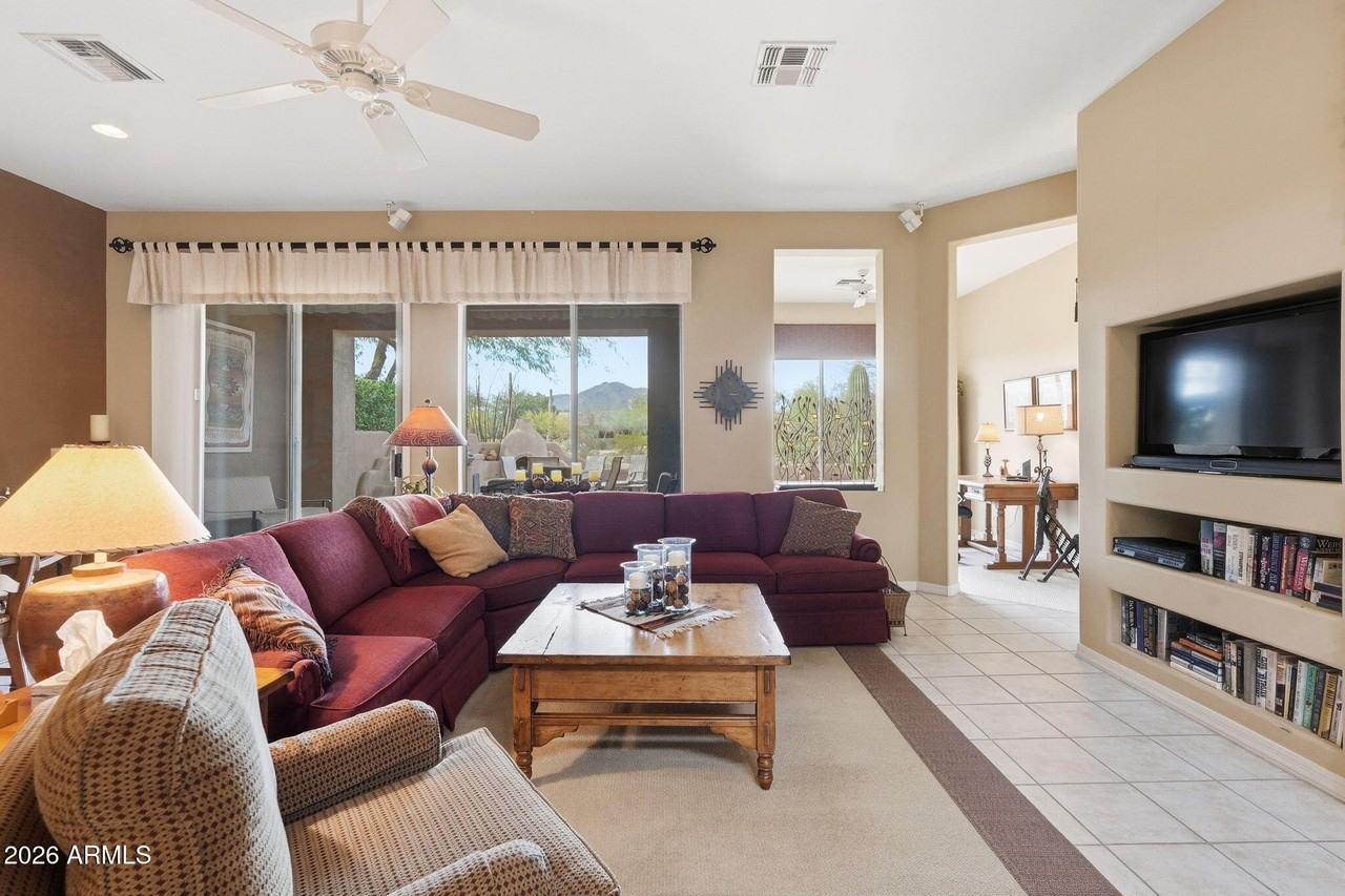 7394 E Quien Sabe Way - Photo 5 of 31