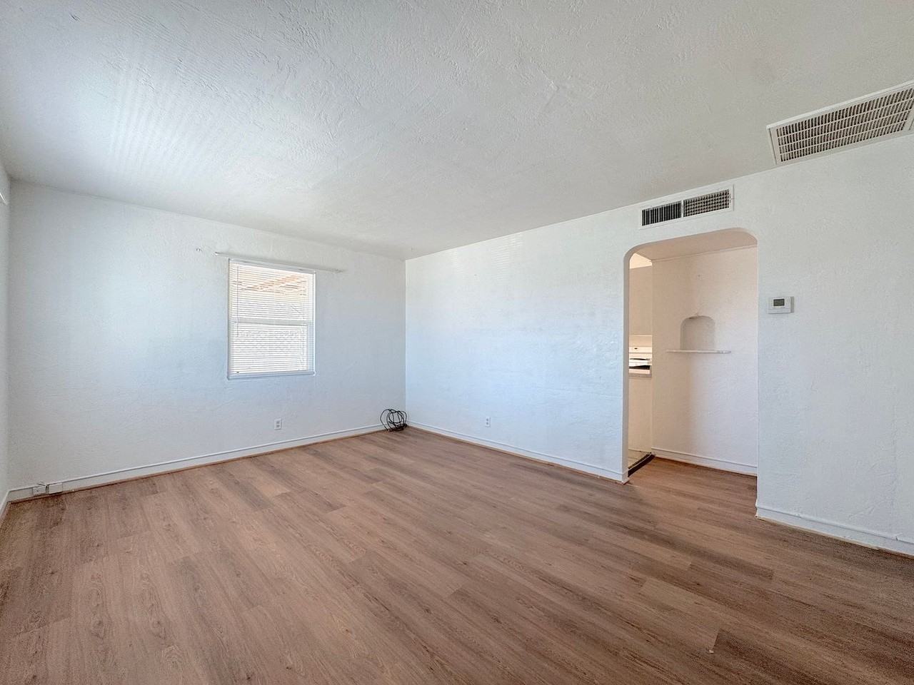 3509 Tyler Ave - Photo 5 of 18