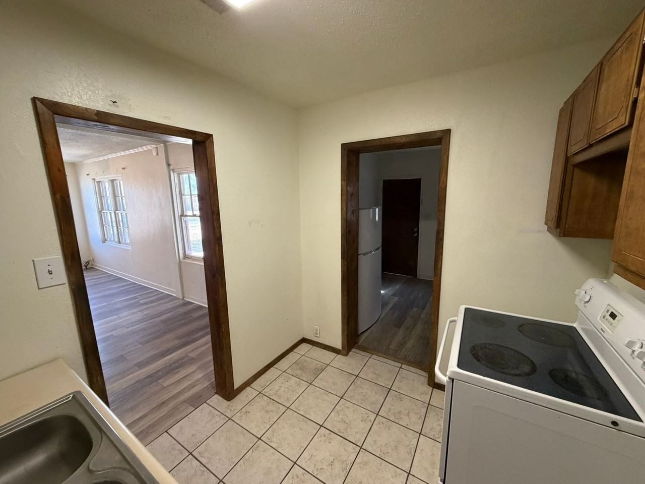 1013 Pate St - Photo 6 of 17