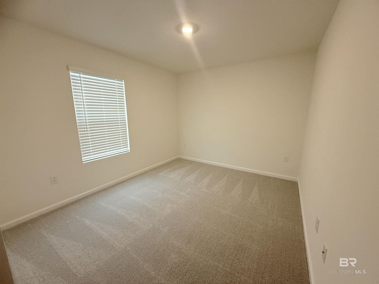 16118 Eden St - Photo 6 of 15