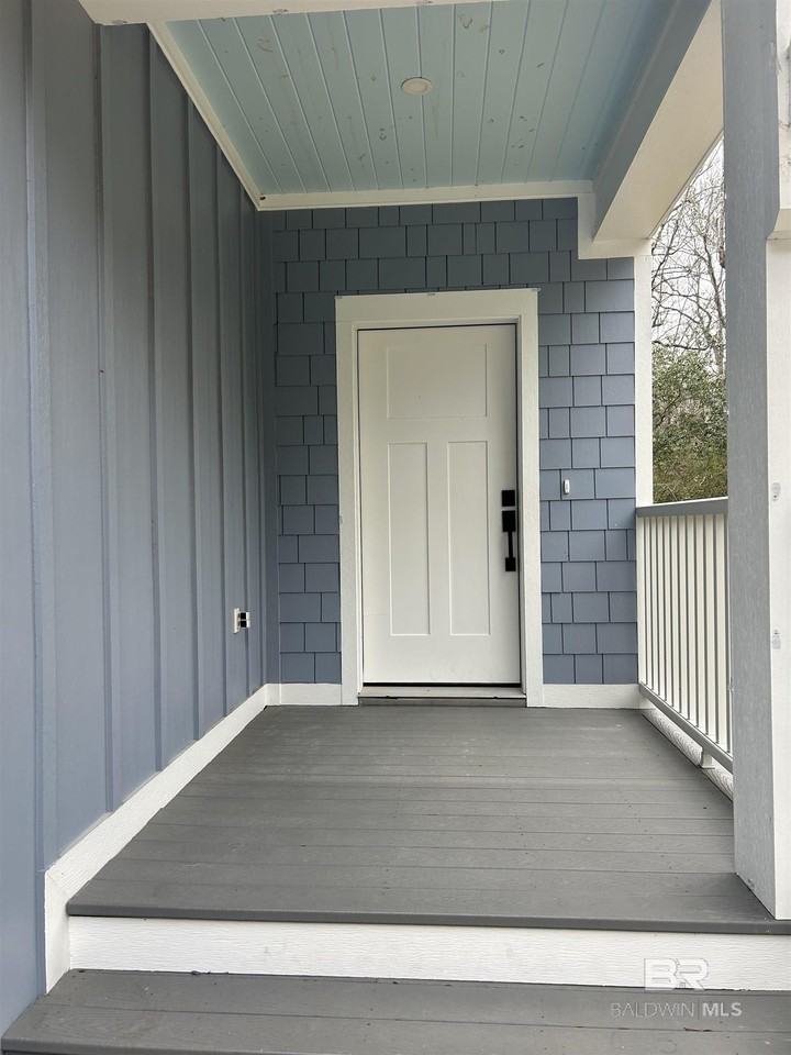 5122 Pine Rd - Photo 3 of 24