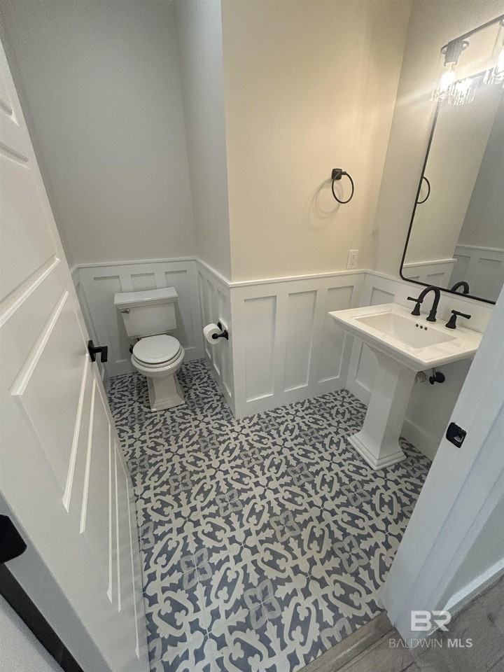 5122 Pine Rd - Photo 4 of 24