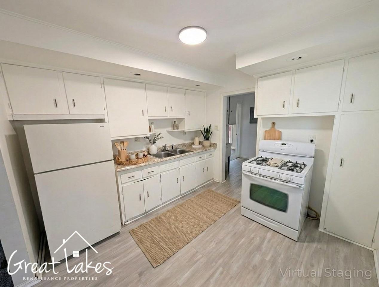 14235 Marshall Ave - Photo 3 of 11