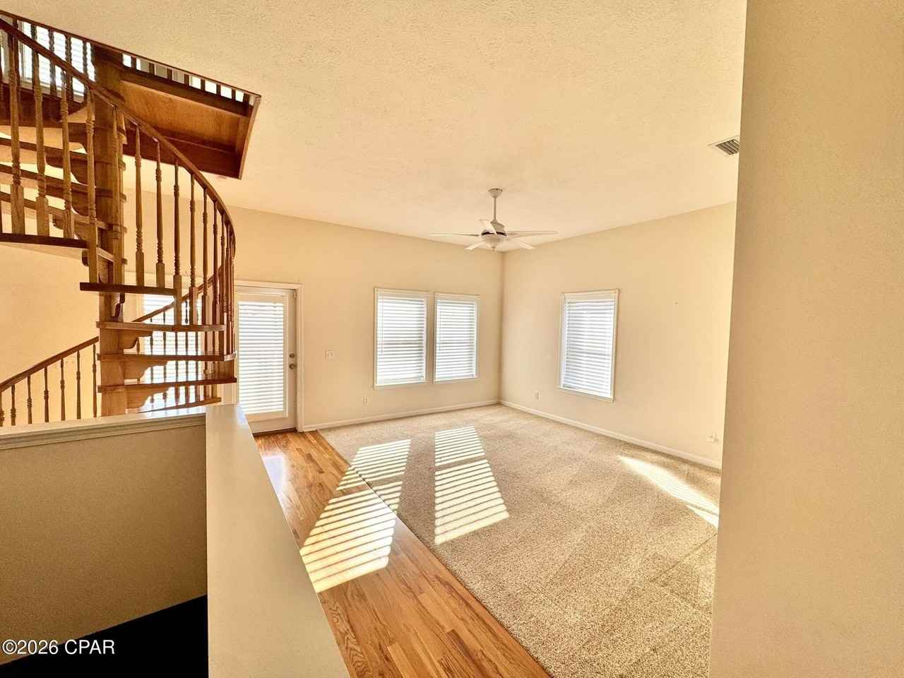 13800 Pelican St - Photo 3 of 37