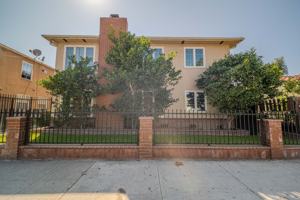 featured image of 2045 Pine Ave