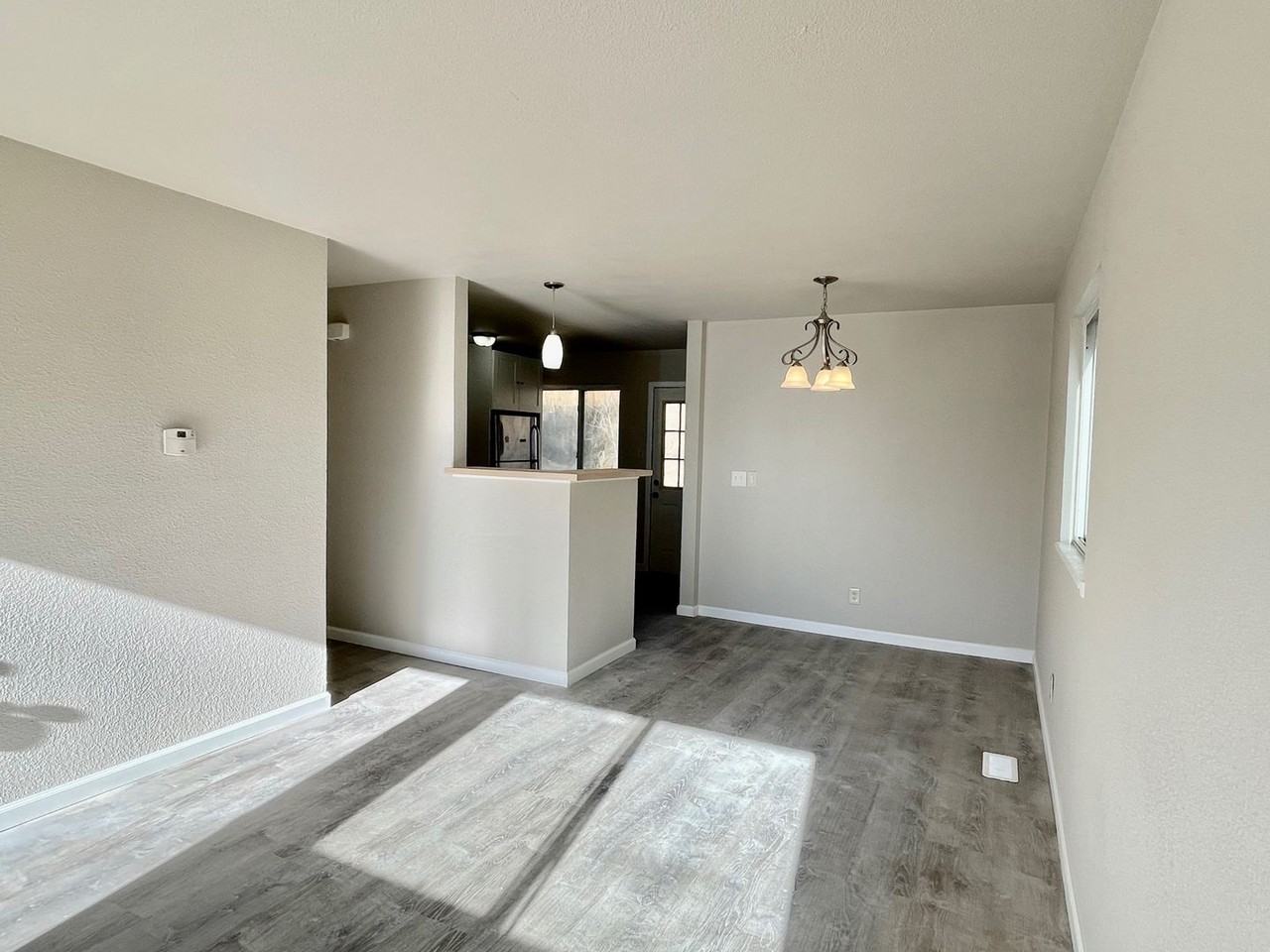 2137 Frontier Dr - Photo 4 of 25