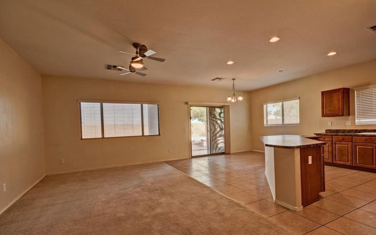 3710 S 94th Ln - Photo 2 of 34