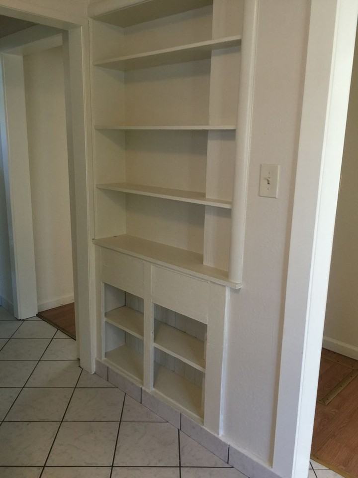 16028 Marcella St - Photo 3 of 50