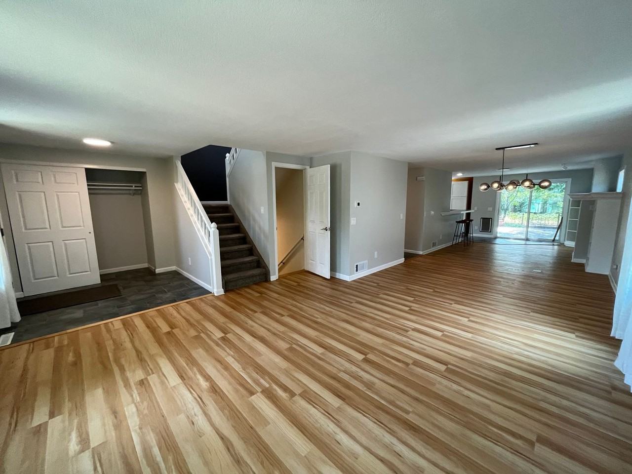 1809 Churchill Ct - Photo 5 of 27