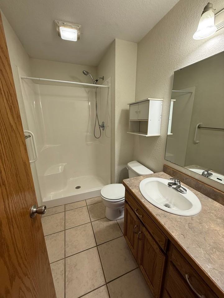 707 Sean Ct - Photo 5 of 19