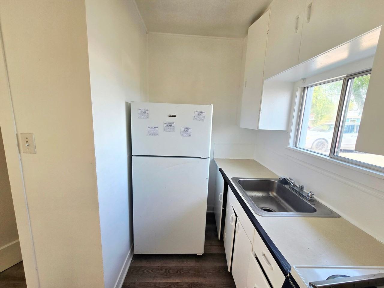 1056 W Marina Dr #3 - Photo 7 of 9