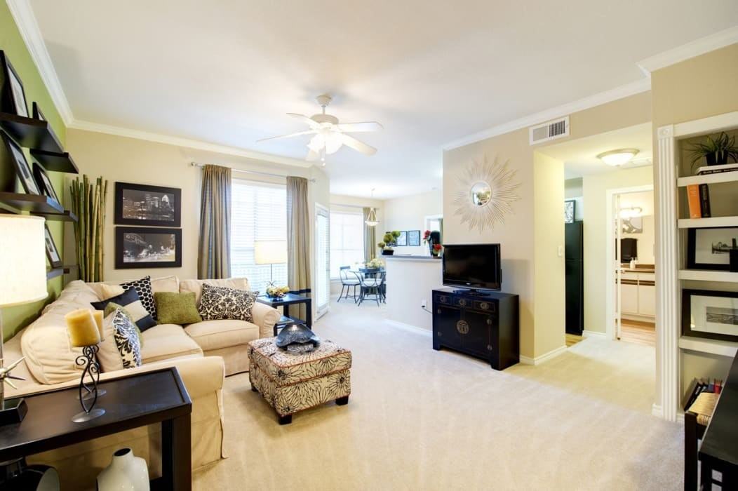 11266 Taylor Draper Lane, Unit 0811 - Photo 3 of 10