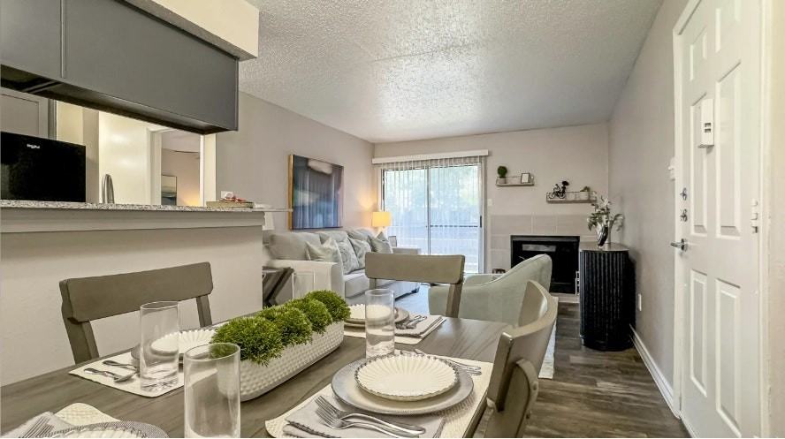 409 East William Cannon Drive, Unit 207 - Photo 6 of 11