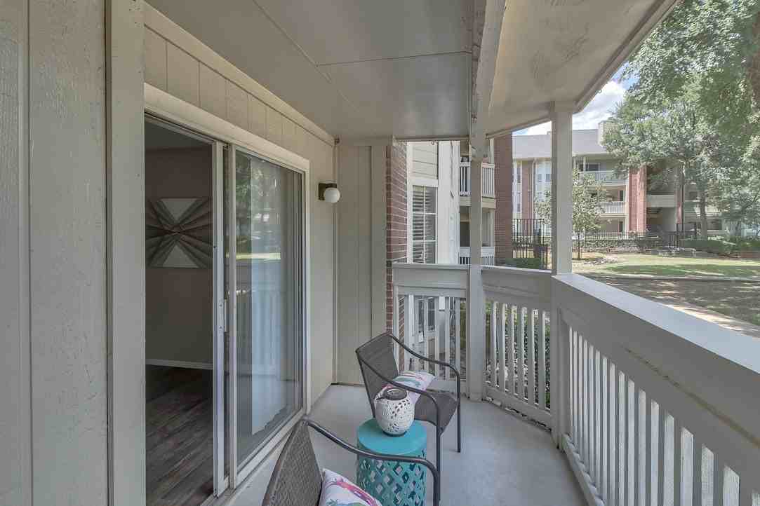 12148 Jollyville Road, Unit 405 - Photo 4 of 12