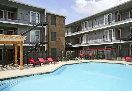 6808 South Interstate 35 Frontage Road, Unit 111 - Photo 4 of 13