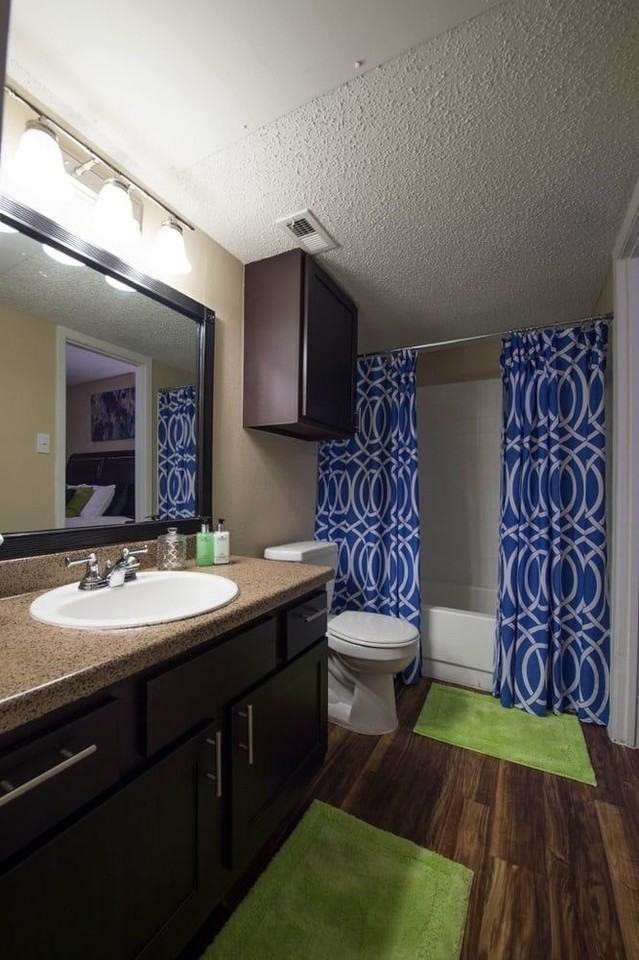 6808 South Interstate 35 Frontage Road, Unit 111 - Photo 7 of 13