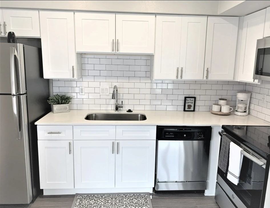 7001 South Congress Avenue, Unit H201 - Photo 4 of 6