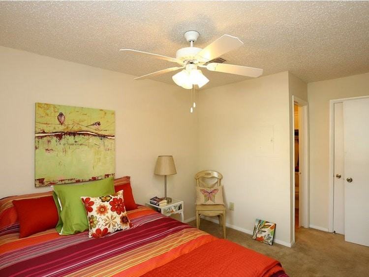 5001 Convict Hill Road, Unit 0411 - Photo 4 of 8