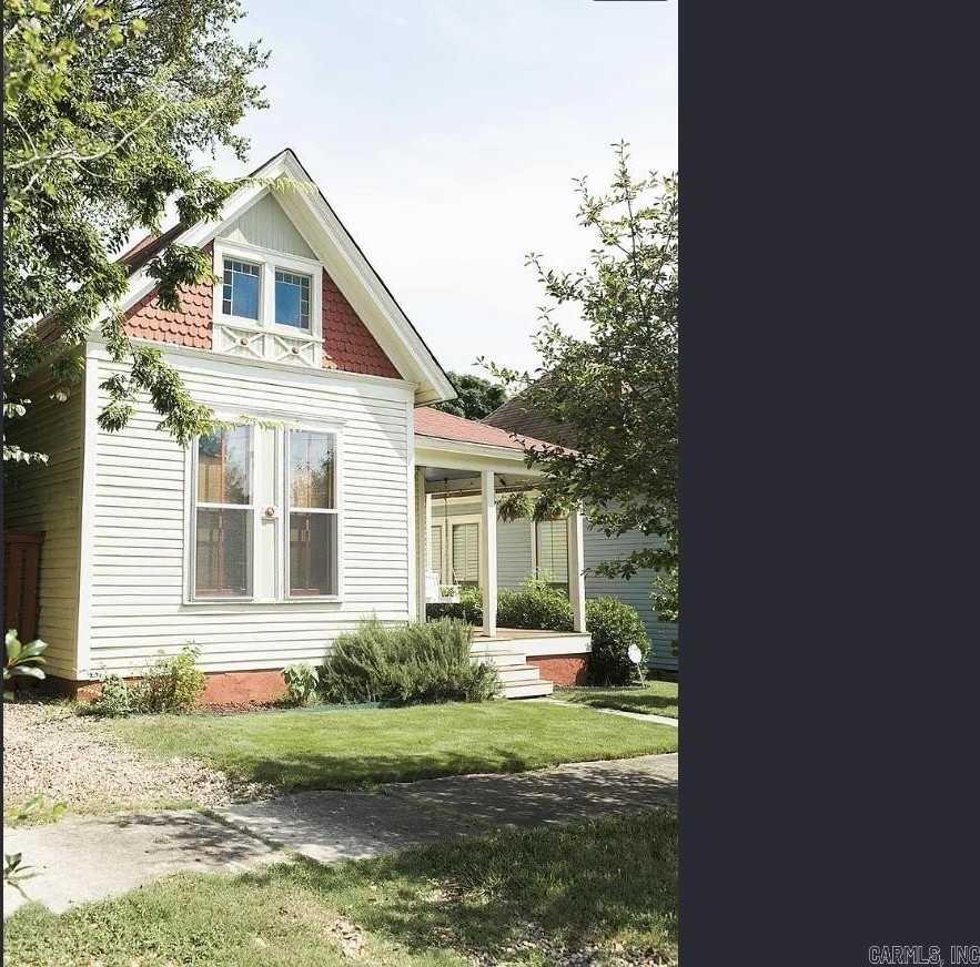 1605 Scott St - Photo 2 of 21