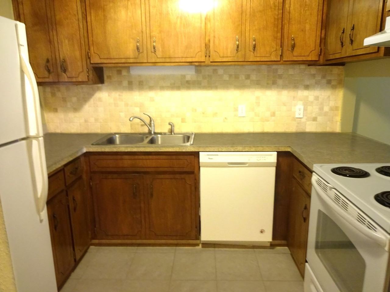 2677 Woodstone Pl - Photo 5 of 11