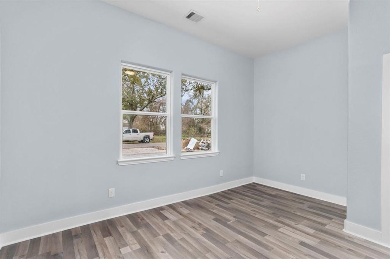 1010 Junell St #A - Photo 4 of 17