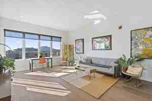 featured image of 411 Fairpoint St #202