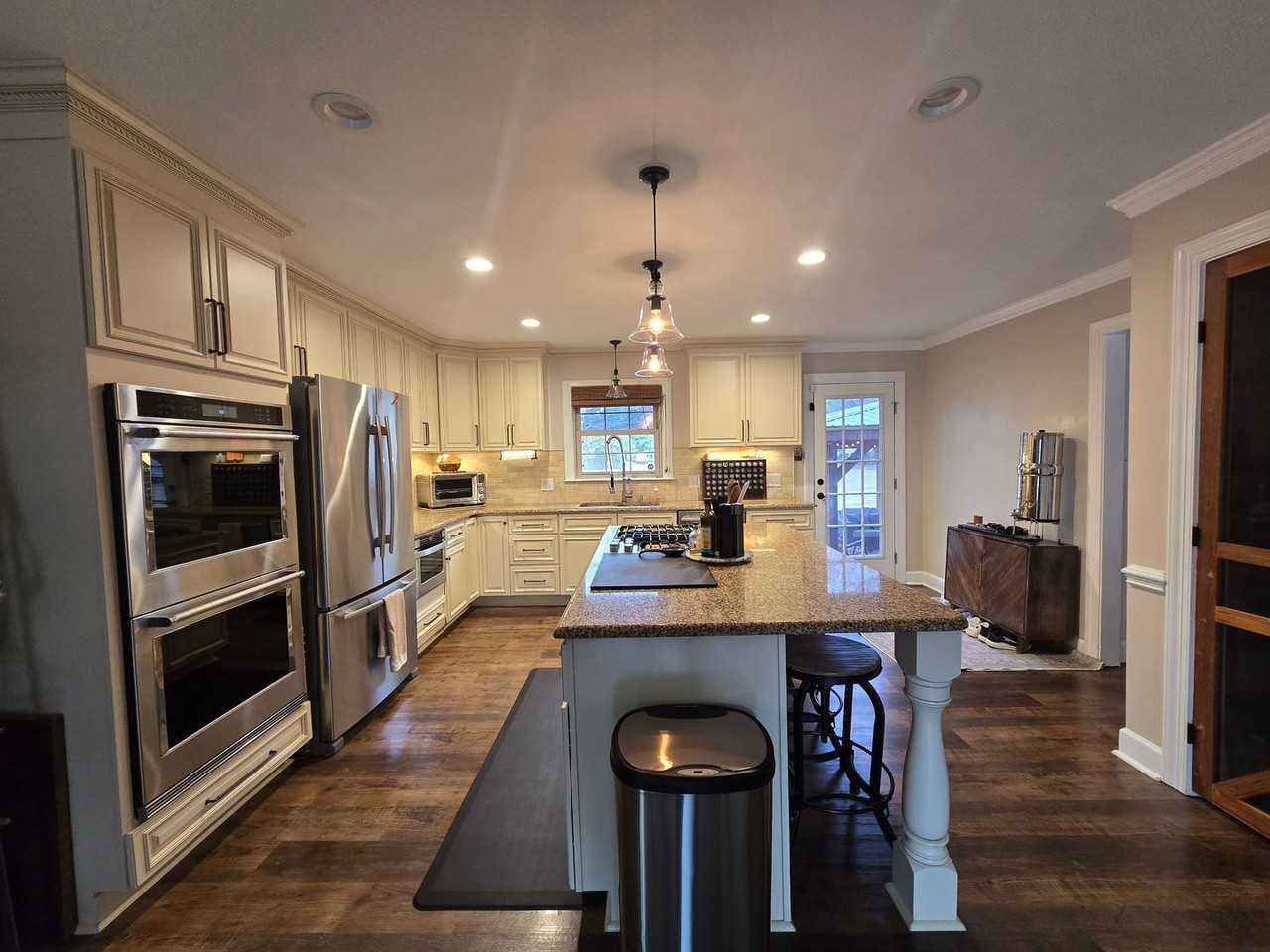 409 Fulton St - Photo 3 of 41