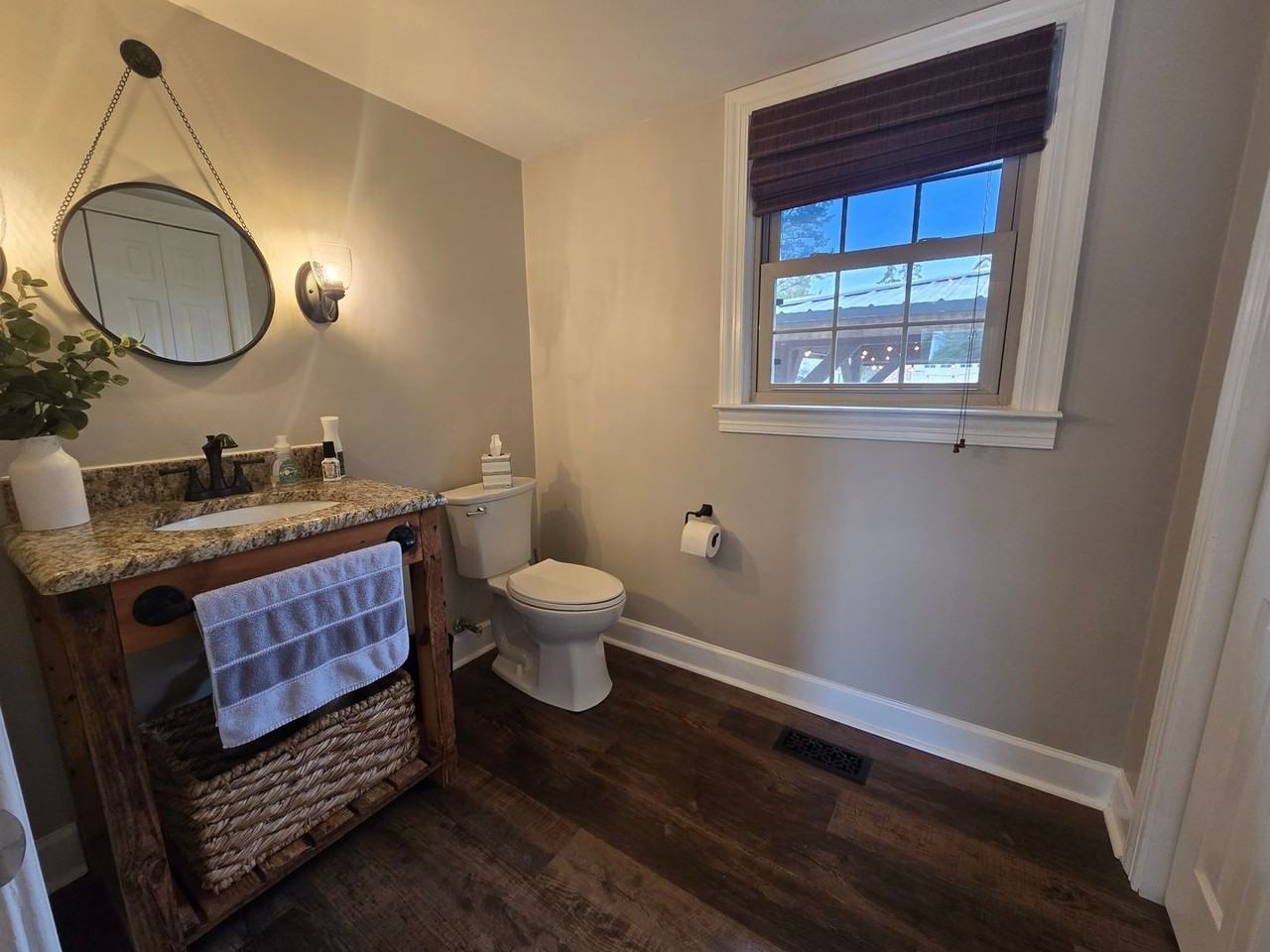 409 Fulton St - Photo 5 of 41