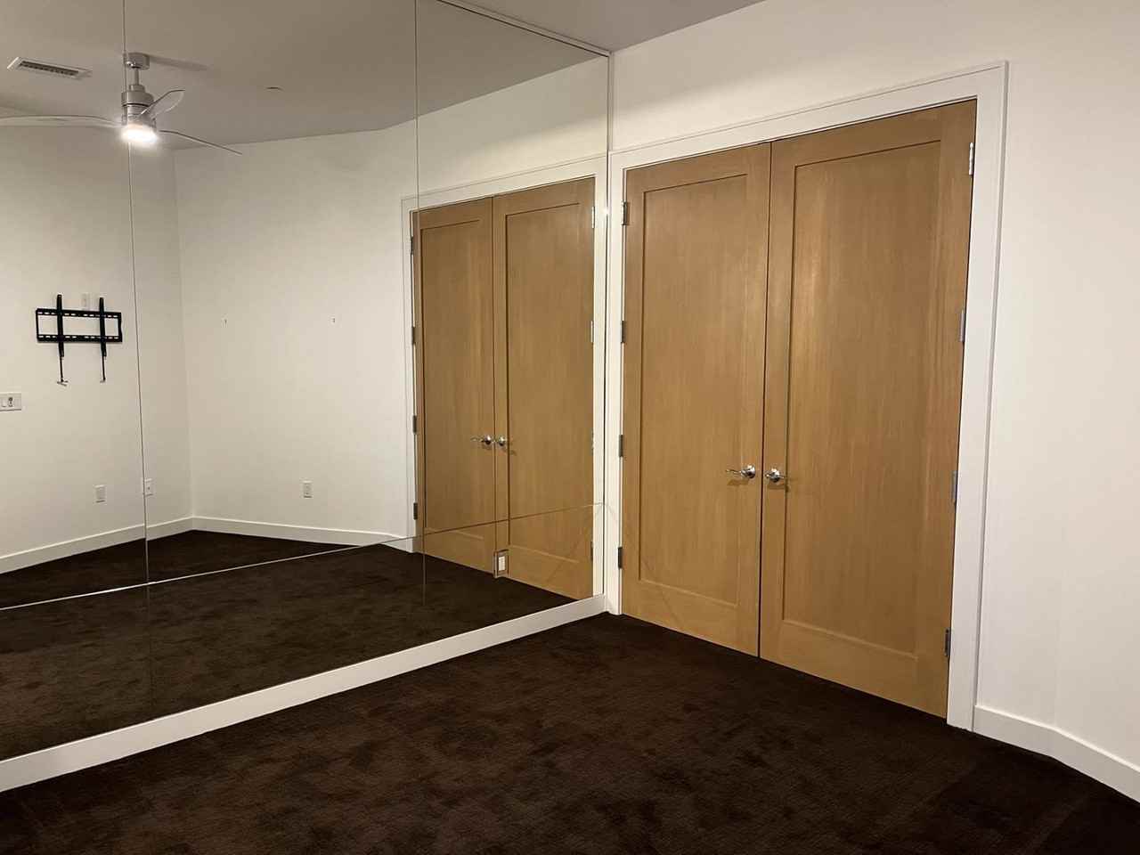 5600 N Lake Dr #205 - Photo 3 of 19