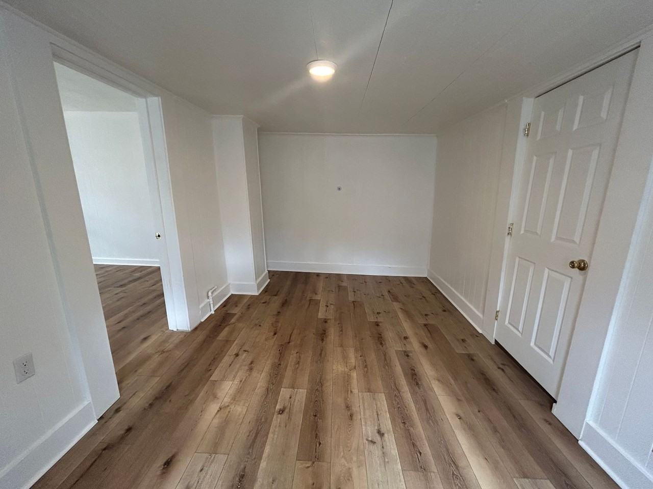 416 N Wilson Ave - Photo 3 of 6