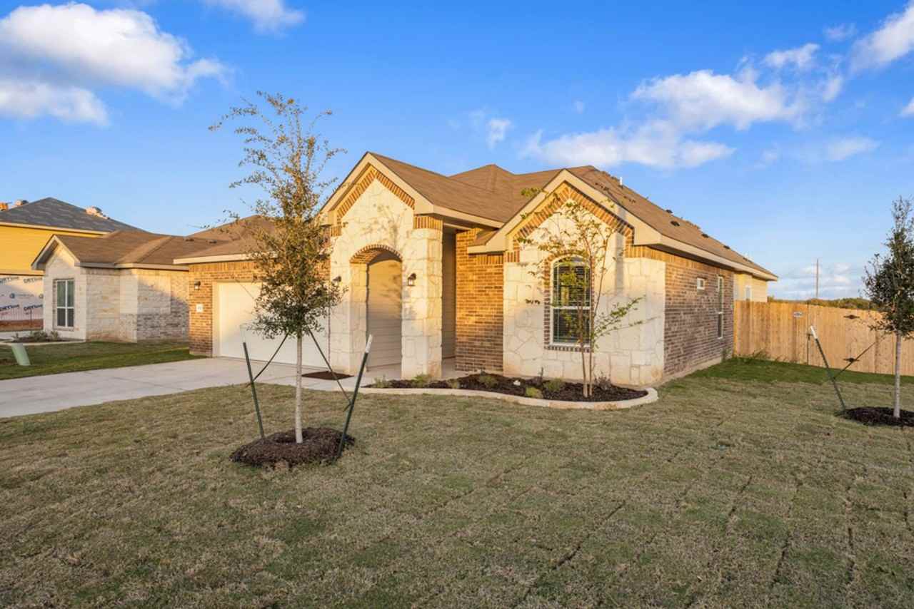 1533 Soap Rock Ln - Photo 2 of 25