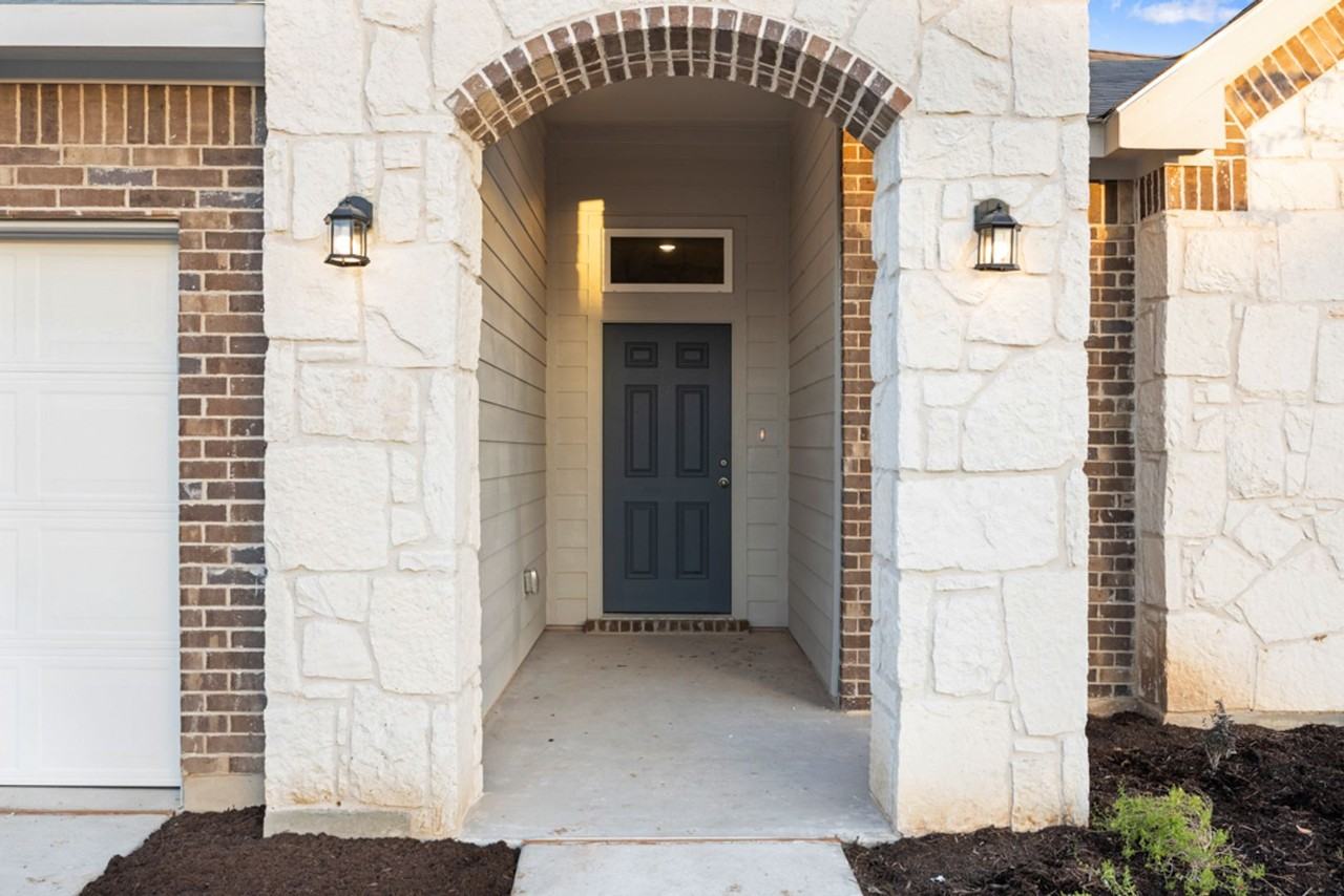 1533 Soap Rock Ln - Photo 3 of 25