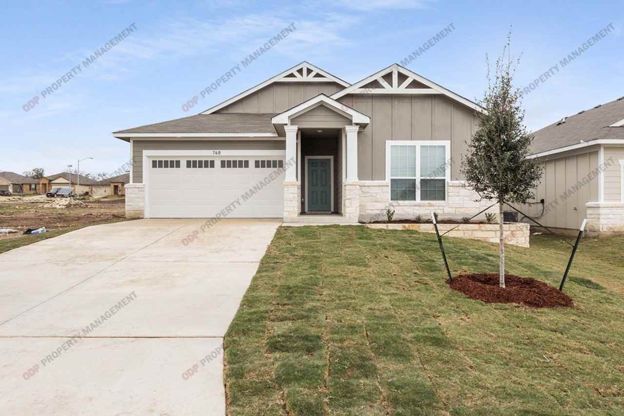 748 Gingham Trl - Photo 2 of 27