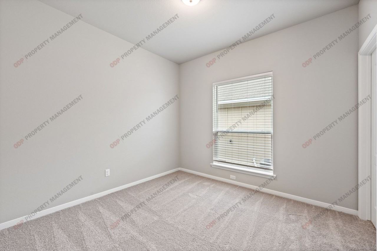 748 Gingham Trl - Photo 7 of 27