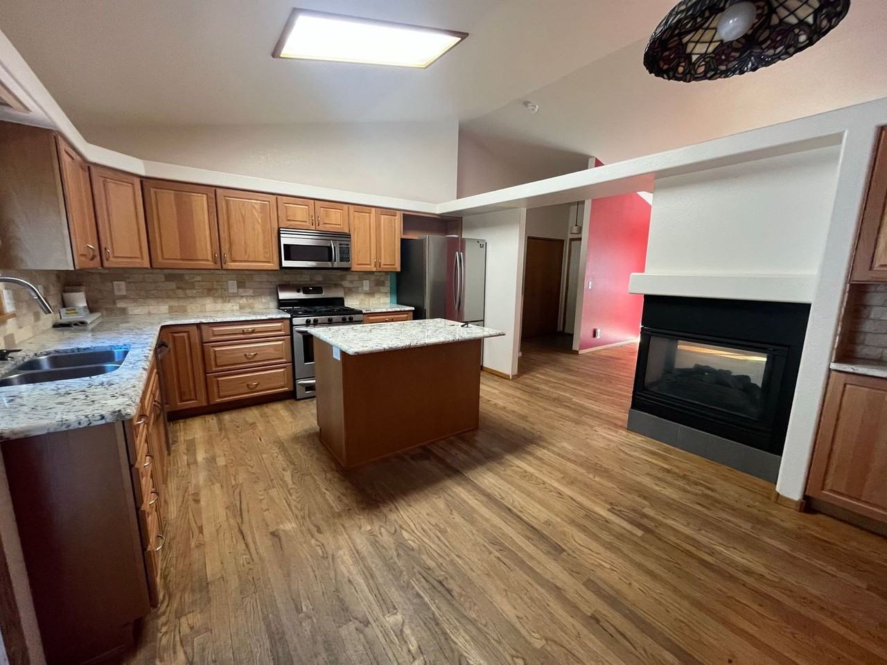 3519 Patterson Ct - Photo 6 of 29