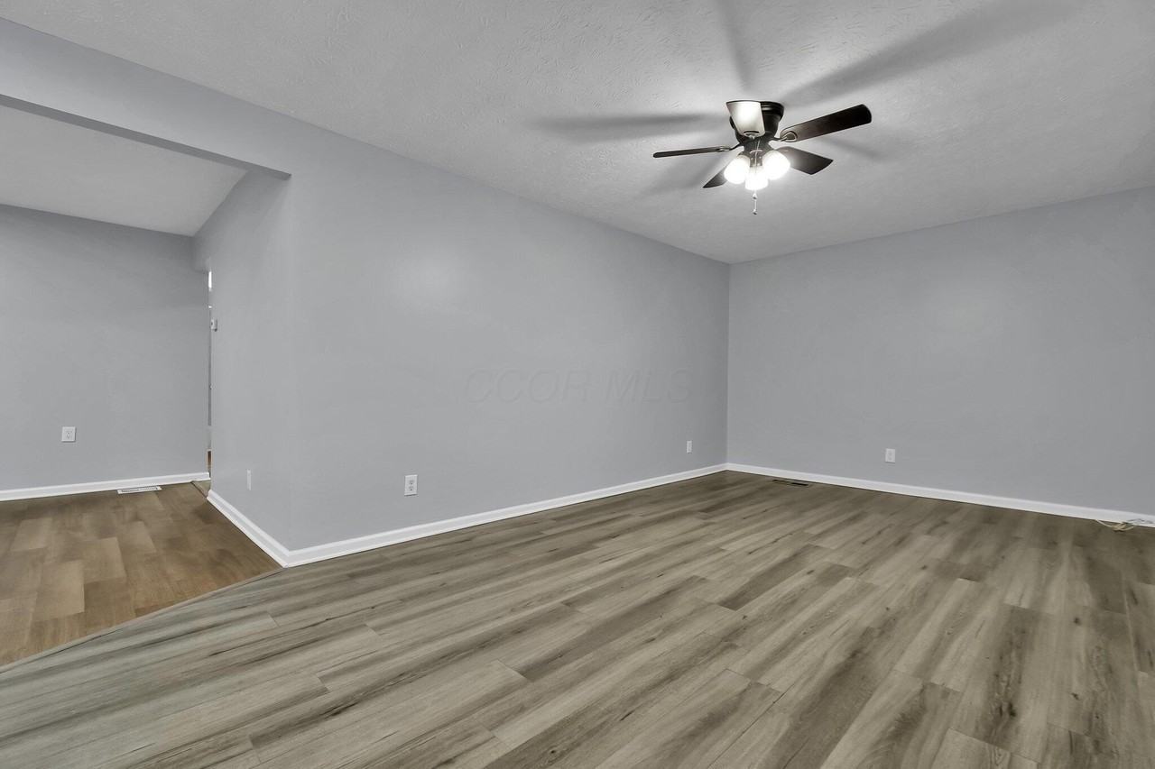 162 S Powell Ave Unit B - Photo 5 of 21