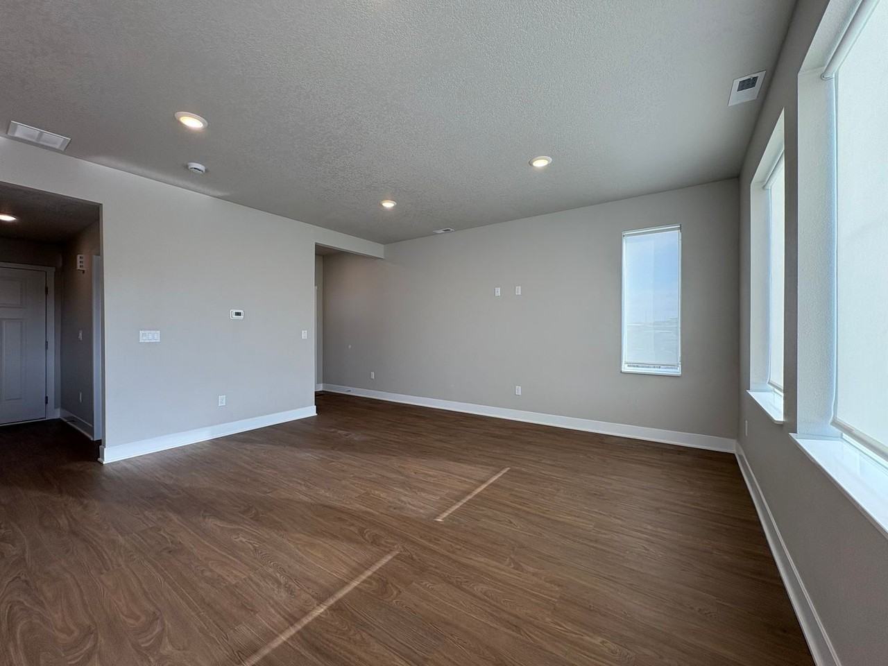 Edgeland Waukee! - Photo 4 of 22