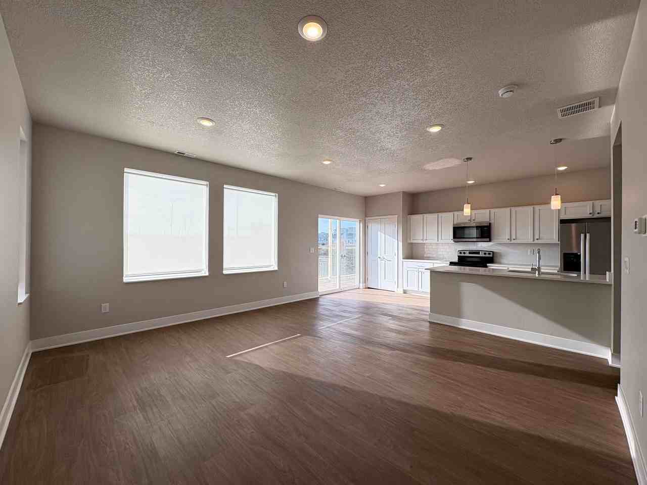 Edgeland Waukee! - Photo 6 of 22