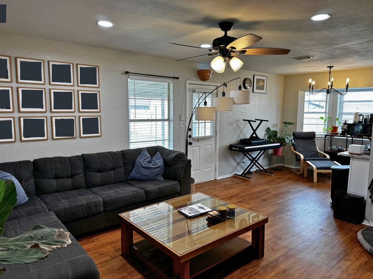 2119 Selma Dr - Photo 3 of 30