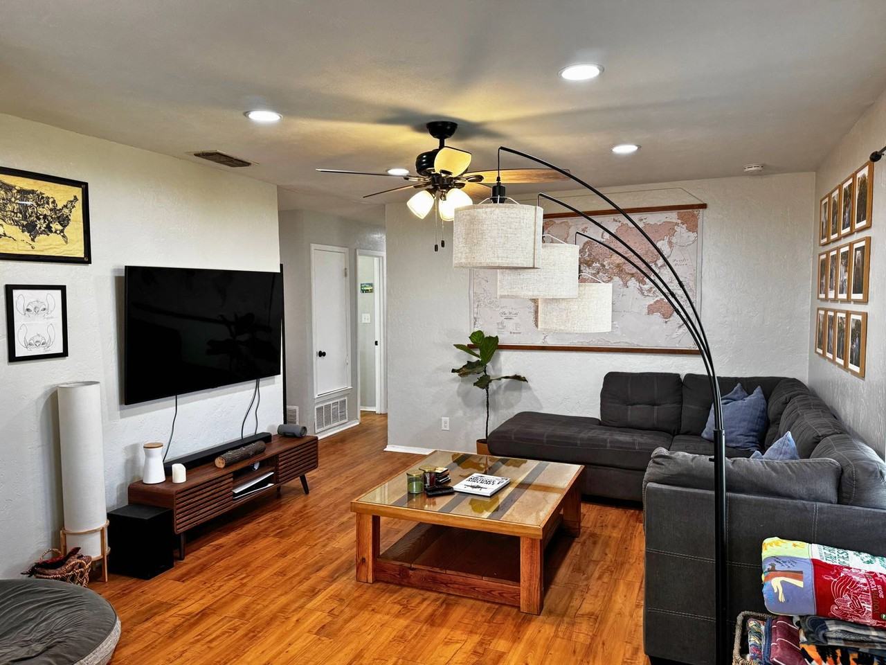 2119 Selma Dr - Photo 4 of 30